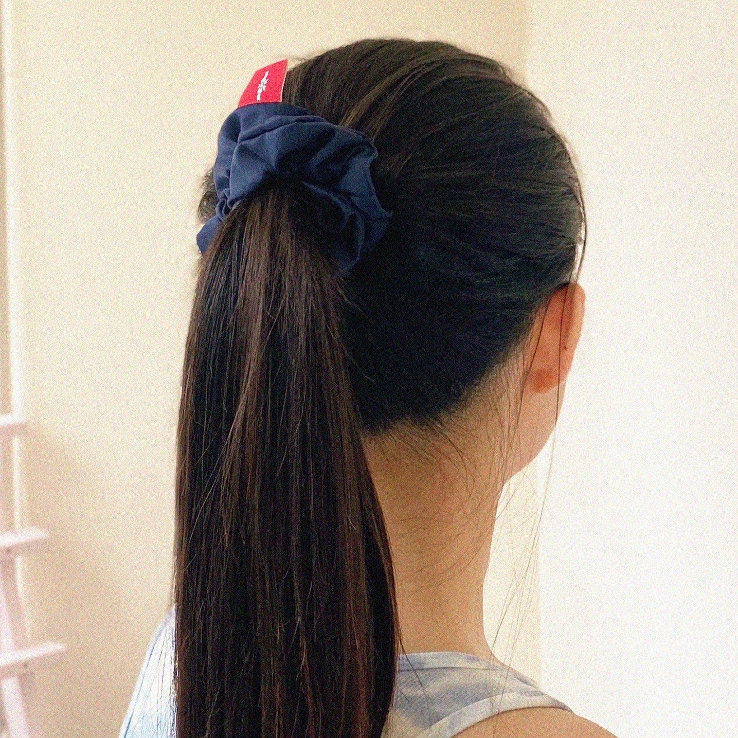 緞面寶藍色髮圈 Satin Royal Blue Scrunchie - M