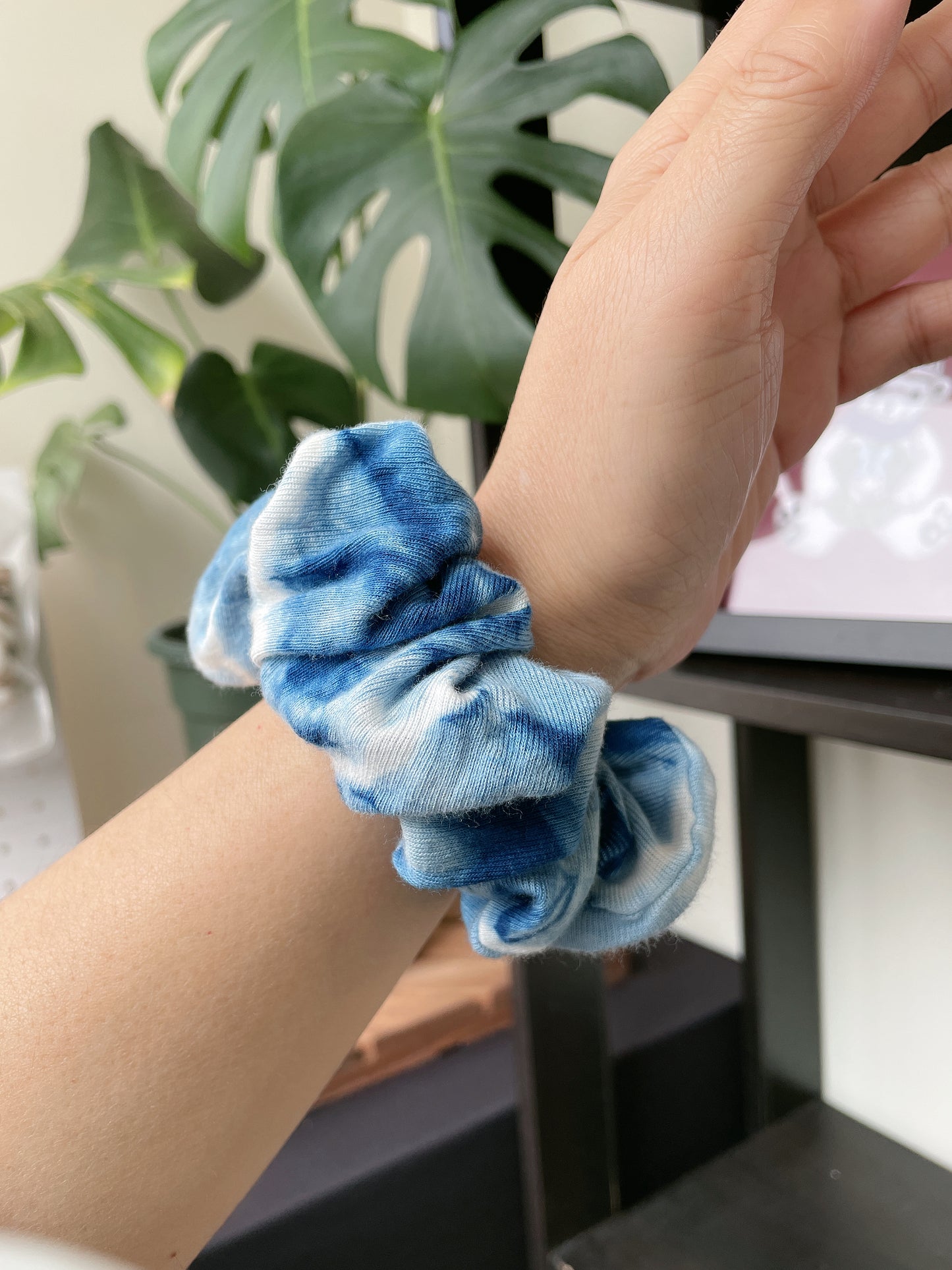 藍染藍莓優格髮圈 Blue Dyeing Blueberry Yogurt Scrunchie -  L