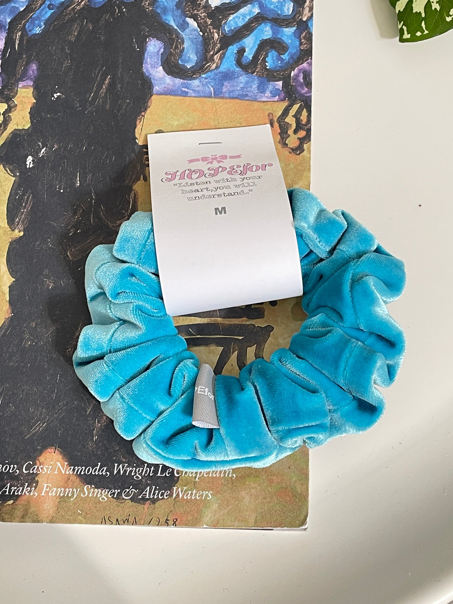 奢華絨水藍色髮圈 Luxe Velvet aqua blue Scrunchie - M
